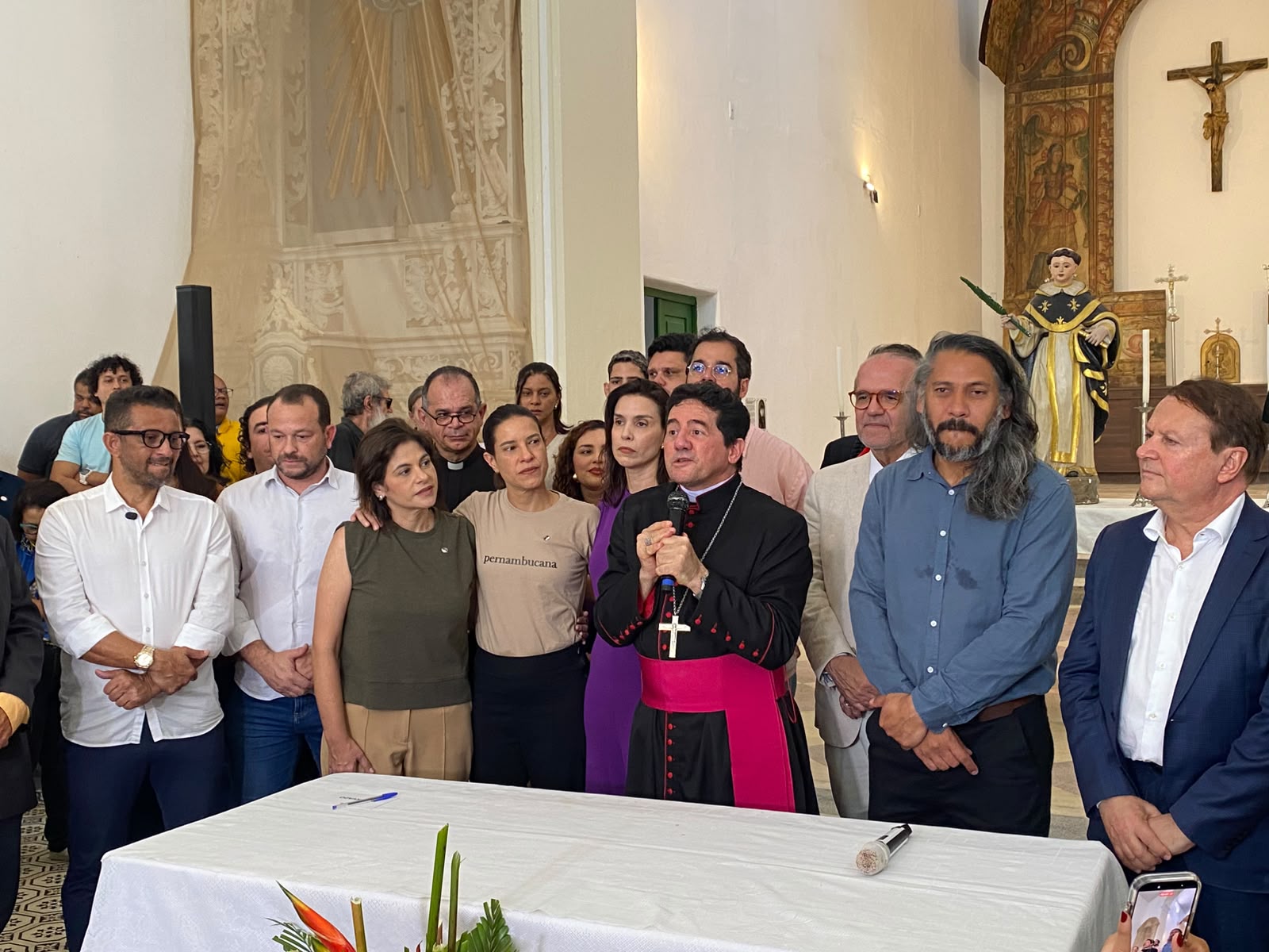 Entrega da igreja de São Pedro e Mosteiro de São Bento