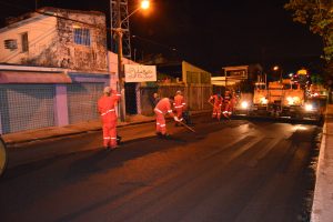 Recapeamento da Via do Contorno, em Jardim Atlântico. Foto: Lucio Pessoa/Pref.Olinda