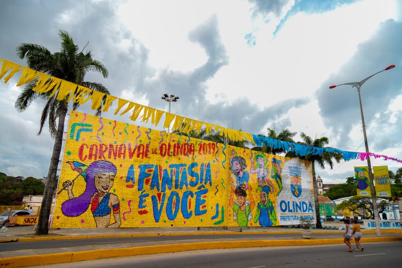 decoração de carnaval de rua  Decoração de carnaval, Carnaval, Carnaval de  rua