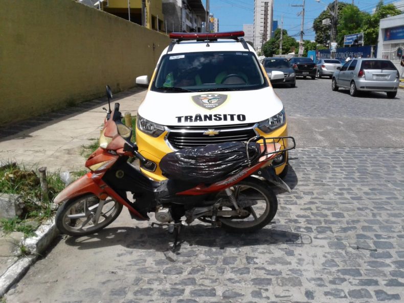 A partir de qual idade crianças podem ser transportadas em motos?